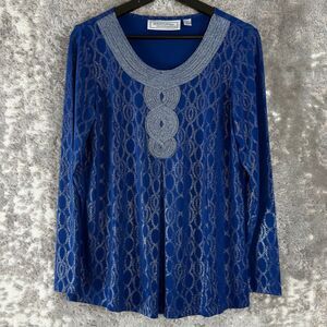 Simonton Says Size S Embossed Geometric Scoop Neck Stretch Top Blue Long Sleeve